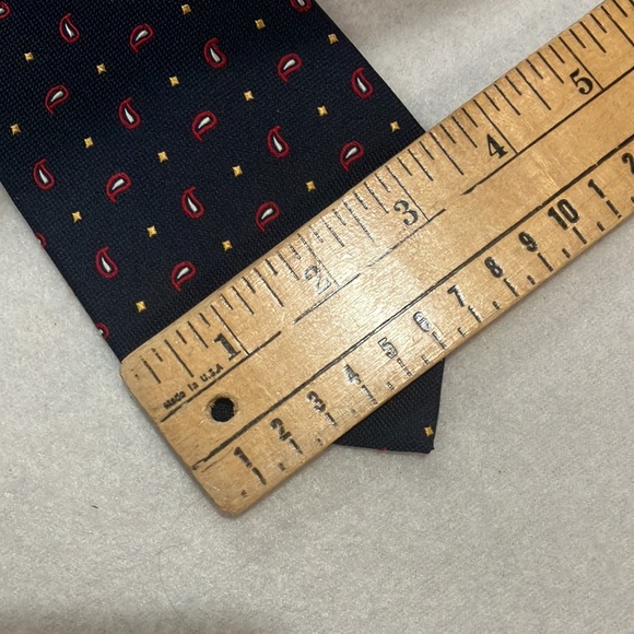 Lauren Ralph Lauren • Tie - Picture 9 of 9